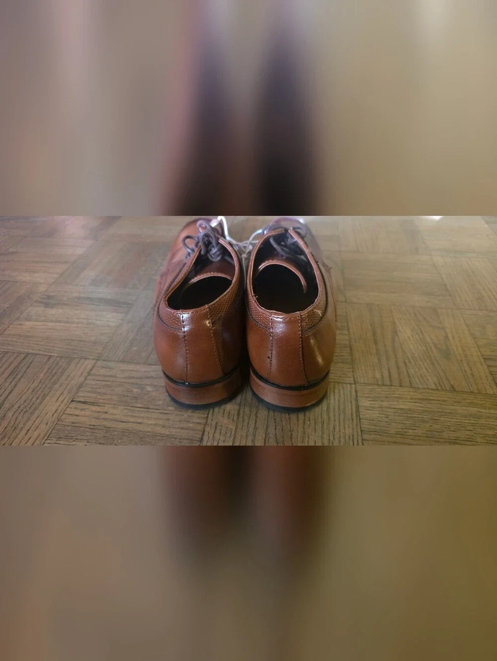 GUESS Men’s Brown Leather Dress Oxfords